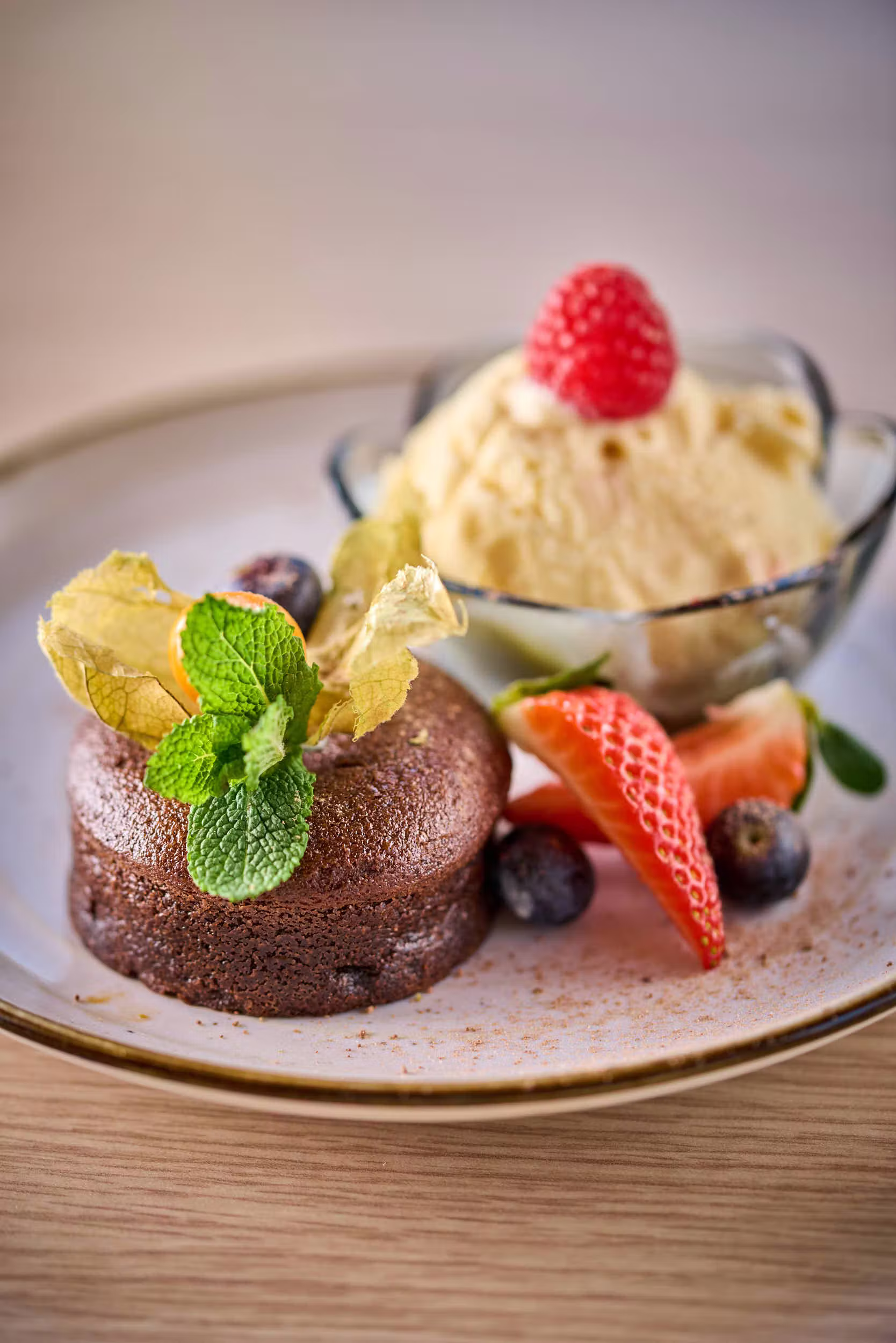 Kake med iskrem baer — Nazar Café-Bar