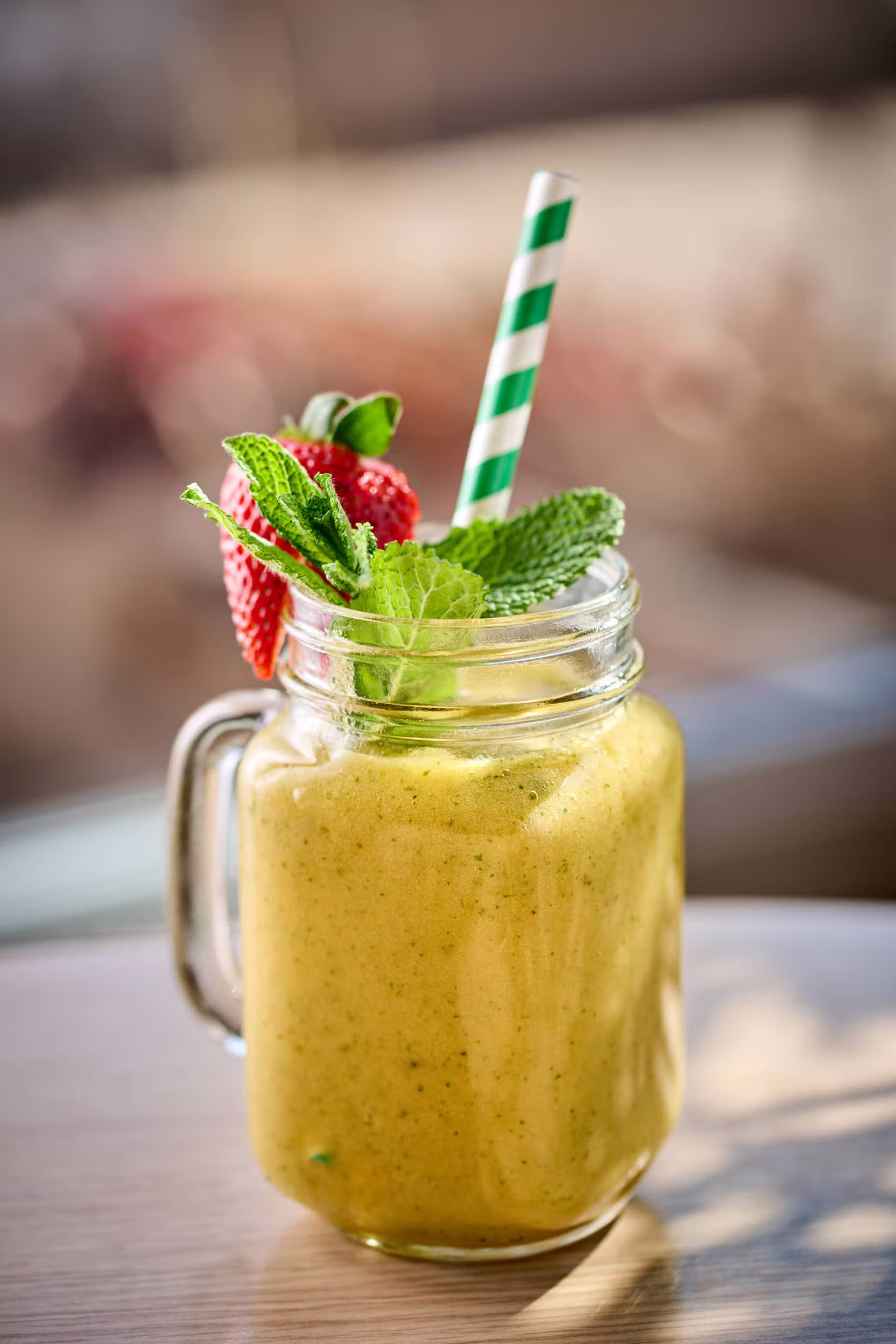 Smoothie mango — Nazar Café-Bar
