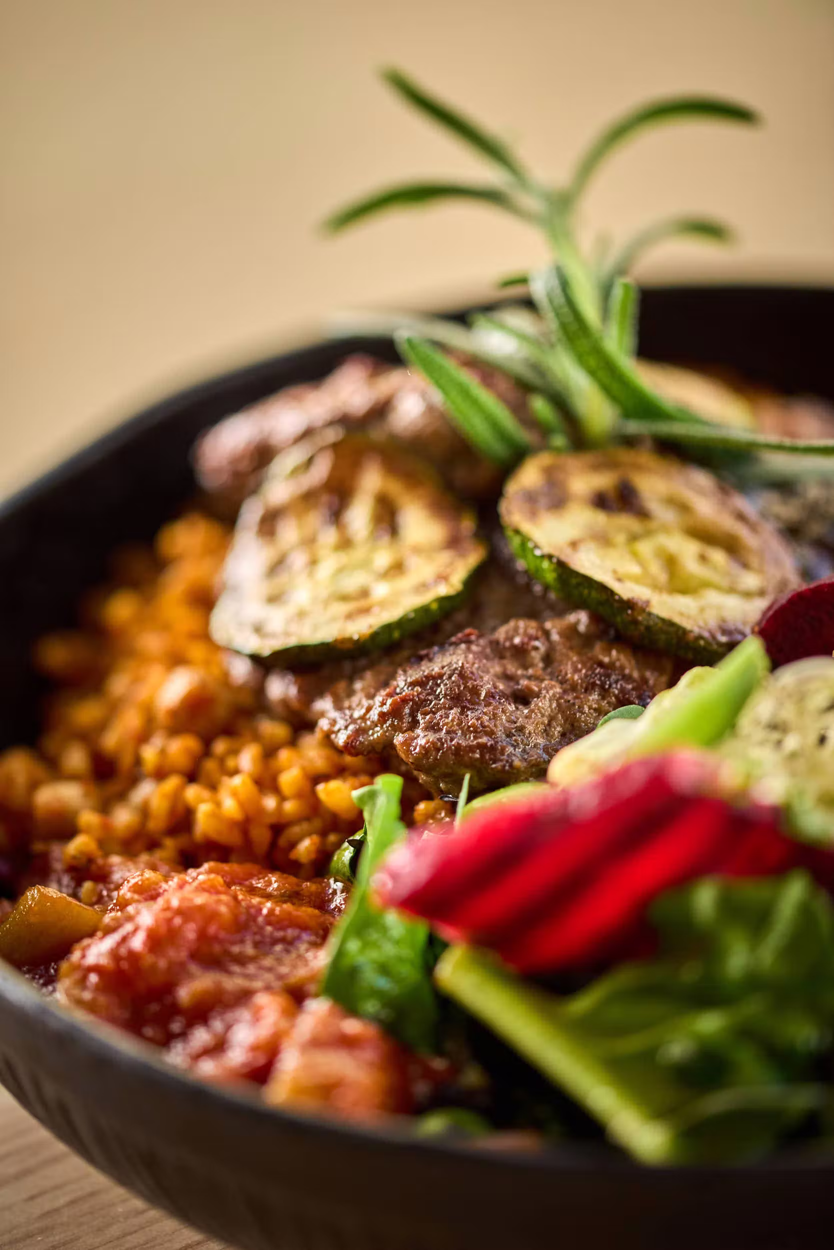 Kofte i tomatsaus — Nazar Café-Bar