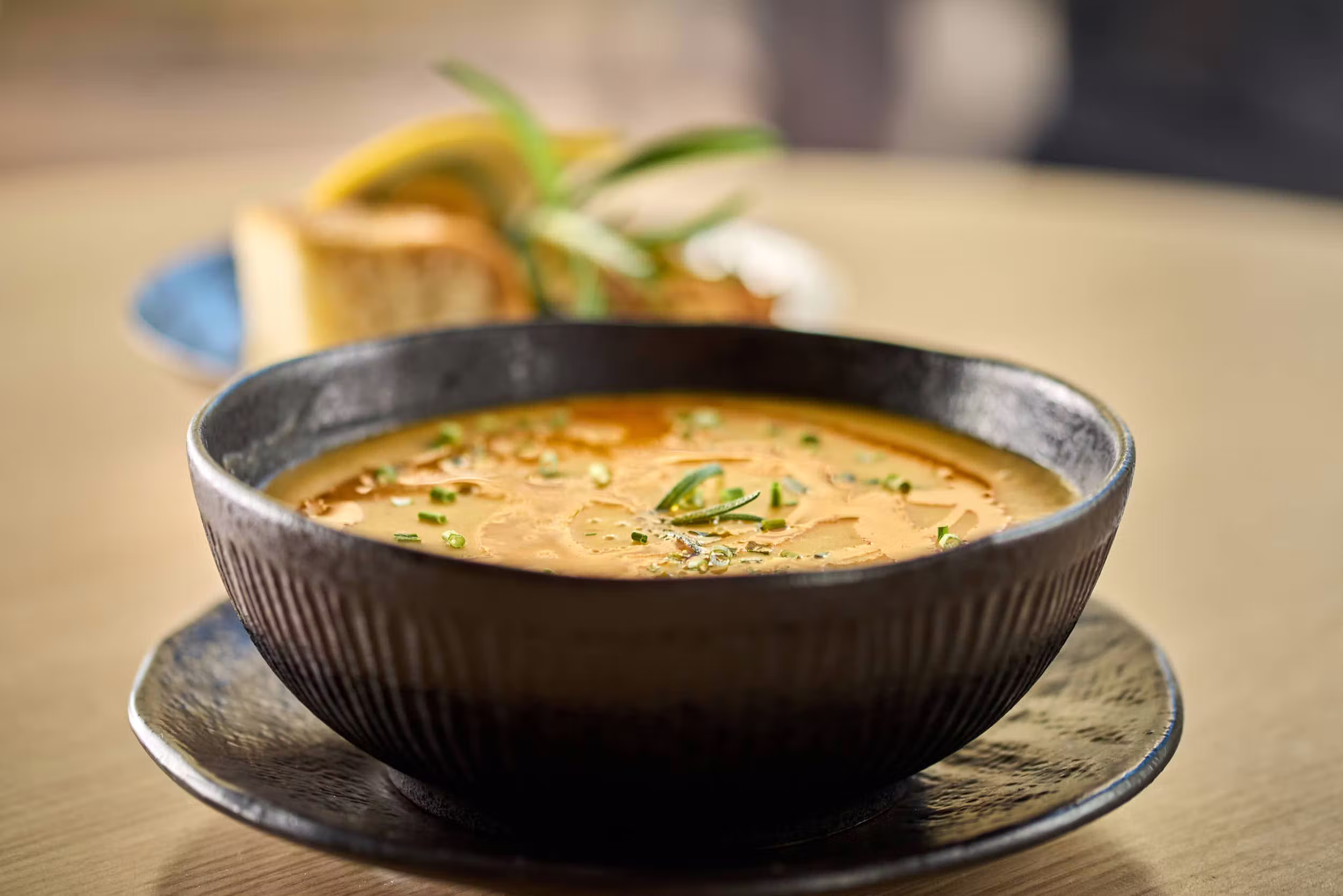 Linsesuppe — Nazar Café-Bar